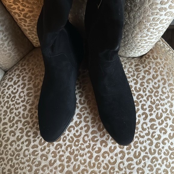 NIB OTK flat back faux suede boot with lace trim - Picture 4 of 11